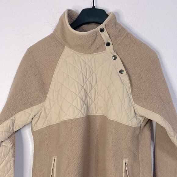 Abercrombie & Fitch Women Blush Asymmetrical Snap-up Fleece Sweater Size M - Picture 6 of 11